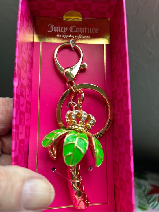 Juicy Couture Accessories - Juicy Couture NIB Gold Tone Keychain with Green Enamel Palm Charm/ Key Charm